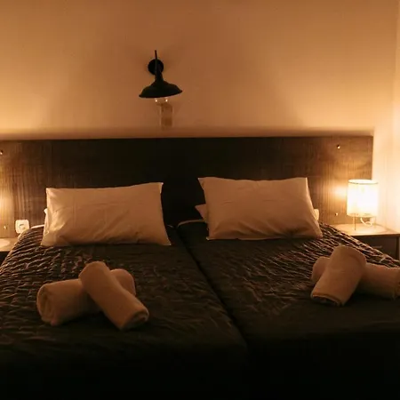 Grey House Apartment *